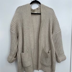 Oversized cardigan